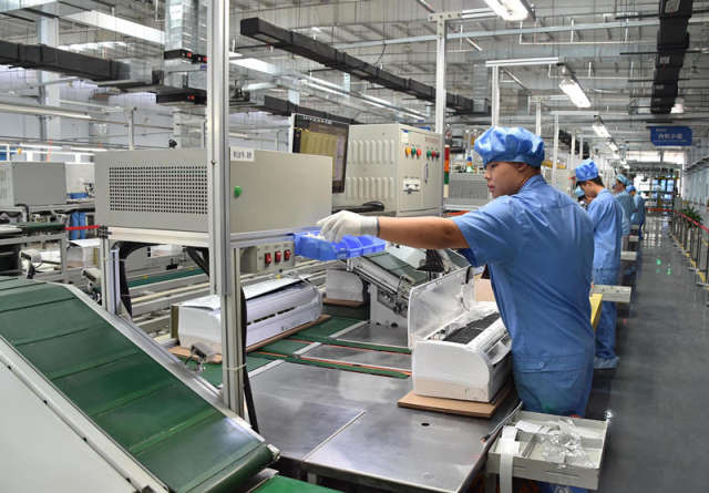 青島名牌的鍛造記 停、砸、燒與三分鐘熱度的覺醒